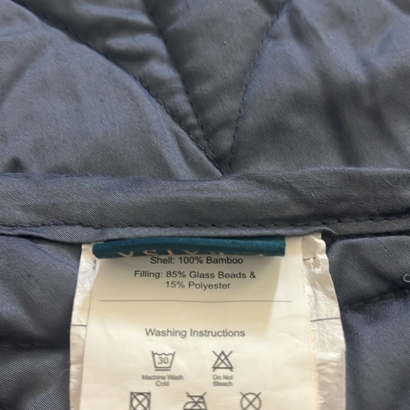 Weighted lap blanket 7.5 lbs, 41x53” - Picture 4 of 4